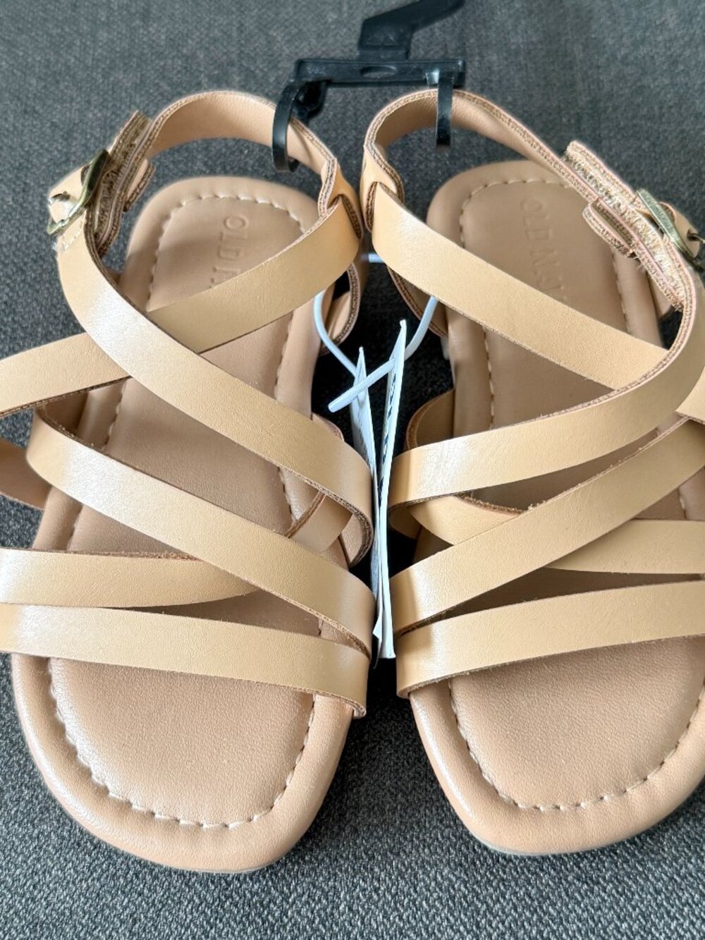 NWT Old Navy Strappy Neutral Sandals Toddler Size 7